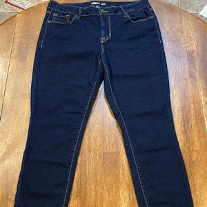 Old Navy Ladies’ Rockstar Super Skinny Jeans Size 10 EUC